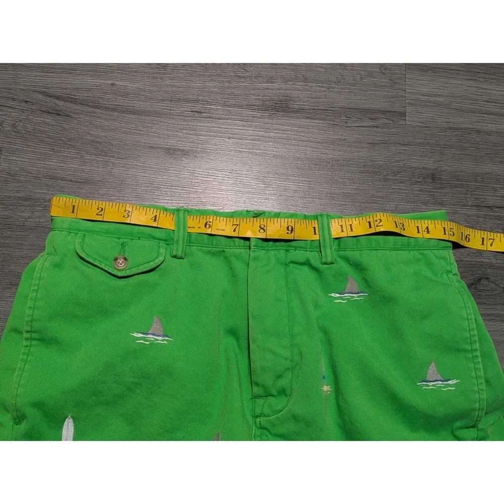 Polo Ralph Lauren Men's Green Shark Fin/Surf Embroidery 5 Pocket Short Size 30x9